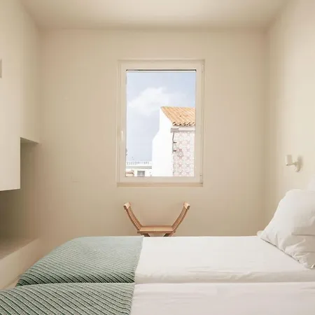 Charming Design 3 Bedroom & Pool - Casa Clara